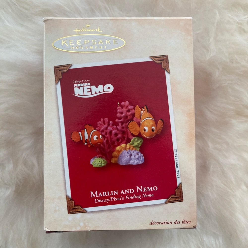 Hallmark Disney Ornament Marlin and Nemo